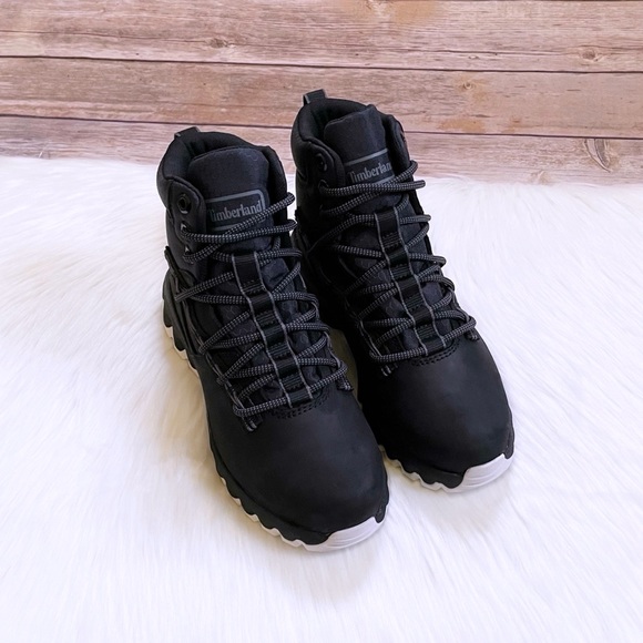 Timberland Women’s Greenstride Edge Waterproof Hiker Boots - Picture 3 of 8